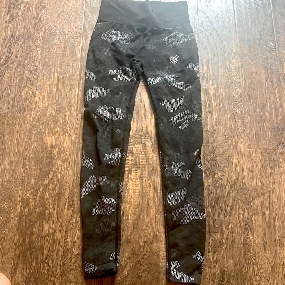 Jen North leggings